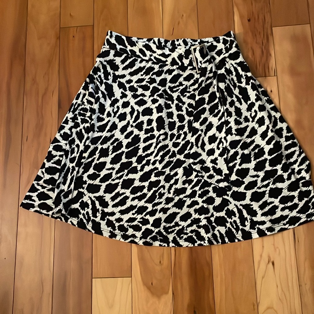 Animal print lined skirt